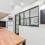 Pequeno Apartamento Reformado En Malasana