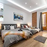 Exclusive Luxury Apartment In Central Madrid