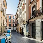 For You Rentals Teatro Real Plaza Apartment Temporal Saint Martin Madrid Tru5