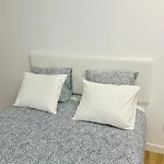 Bernabeu/ C.Universitaria Apartments