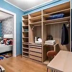 Beautiful Room In Heart Of Madrid