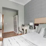 Beautiful Room In Heart Of Madrid