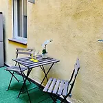 La Latina Premium Home