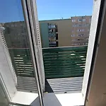 Amplia Habitacion En Vivienda Duplex