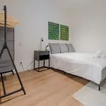 Modern Apt & Cool Interior Design En El Retiro
