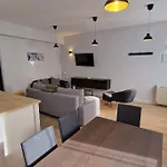 Loft En Madrid Junto Al Metro.