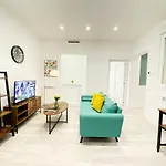Oshun - Cozy Apartment in Malasaña