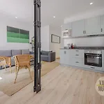 Atico X 9 Pax, Con Gran Terraza En El La Latina!