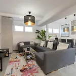2 Bedrooms 2 Bathrooms Furnished - Plaza Mayor - Spacious & Equipped - Mintystay
