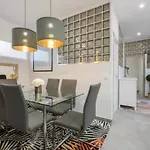 2 Bedrooms 2 Bathrooms Furnished - Plaza Mayor - Spacious & Equipped - Mintystay