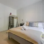 Spacious New Apartment Para 7 En La Plaza De Tirso De Molina