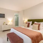 Spectacular 2-Bedroom Apartment With Stunning Retiro Park Views In The Heart Of Barrio Salamanca