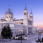 Apartamentos Felipe IV Plaza Mayor