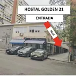 Hostal Golden 21***