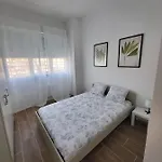 Bonito Piso A 300 M De Metro Garcia Noblejas