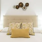 Chamberi Con Jardin A By Regalatemadrid