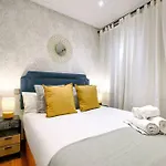 Authentic Apartment In Madrid-Comenda-1-De