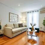 Authentic Apartment In Madrid-Comenda-1-De