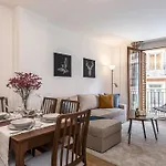 Nice Apartment Near Gran Via Val27