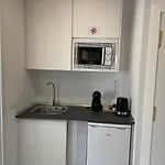 C8 Lujo Barrio Residencial Madrid