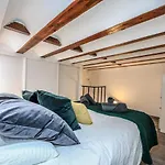 Discover Madrid From Our Cozy Studio
