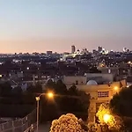 El Hogar De Mercedes