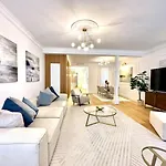 Luxury Flat Rox