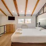Bright Duplex- 1Bd 1,5 Bth - Sol