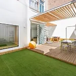 Gran Terraza Y Mucha Luz En Frente De Las 4 Torres