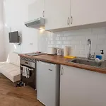 New 1 Min Metro, Cozy 1 Bed Close To Downtown, Wifi A