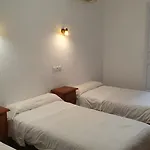 Hostal Ginebra -Madrid Centro Gran Via Sol-