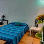 Gran Habitacion Con Balcon En Tirso De Molina