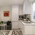 Modern Studio-1Bathroom-Chueca