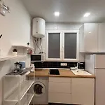 Centrally Located Flat In Madrid M80.8