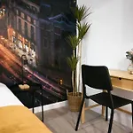 Agradable Apartamento Temporal De 1 Dormitorio En Madrid Pez30