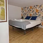 Mediodia Chica Apartamento Tipo Loft En La Latina
