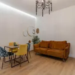 Cozy Central-2Bd 2Bth-Chueca