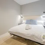 Centrico And New Bajo Apt Para 10Pax En Gran Via