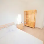 Apartamento 12 De Octubre, Almendrales