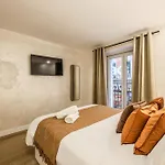 Asequible Apartamento A Pasos De Callao, Mid Term