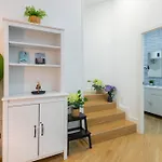 Pleasant Apartment Near Madrid Center