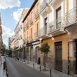 Velarde, Confort Para 2 En Barrio Malasana