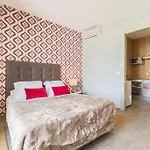 Santa Ana Boutique En Madrid