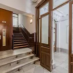 Bright Apartment In Gran Via With Balconies Inf2Iz3