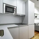 Apartamento Moderno En Barrio Salamanca By Exyca