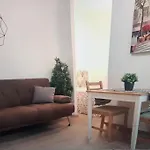 Sebastian Elcano, Apartamento Para 2 Con Terraza, Metro Embajadores