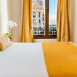 Hostal Josefina-Gran Via
