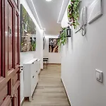 Apartamentos Estrecho