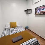 M-A Catrachos Rooms