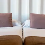 Hostal Charlotte-Gran Via
